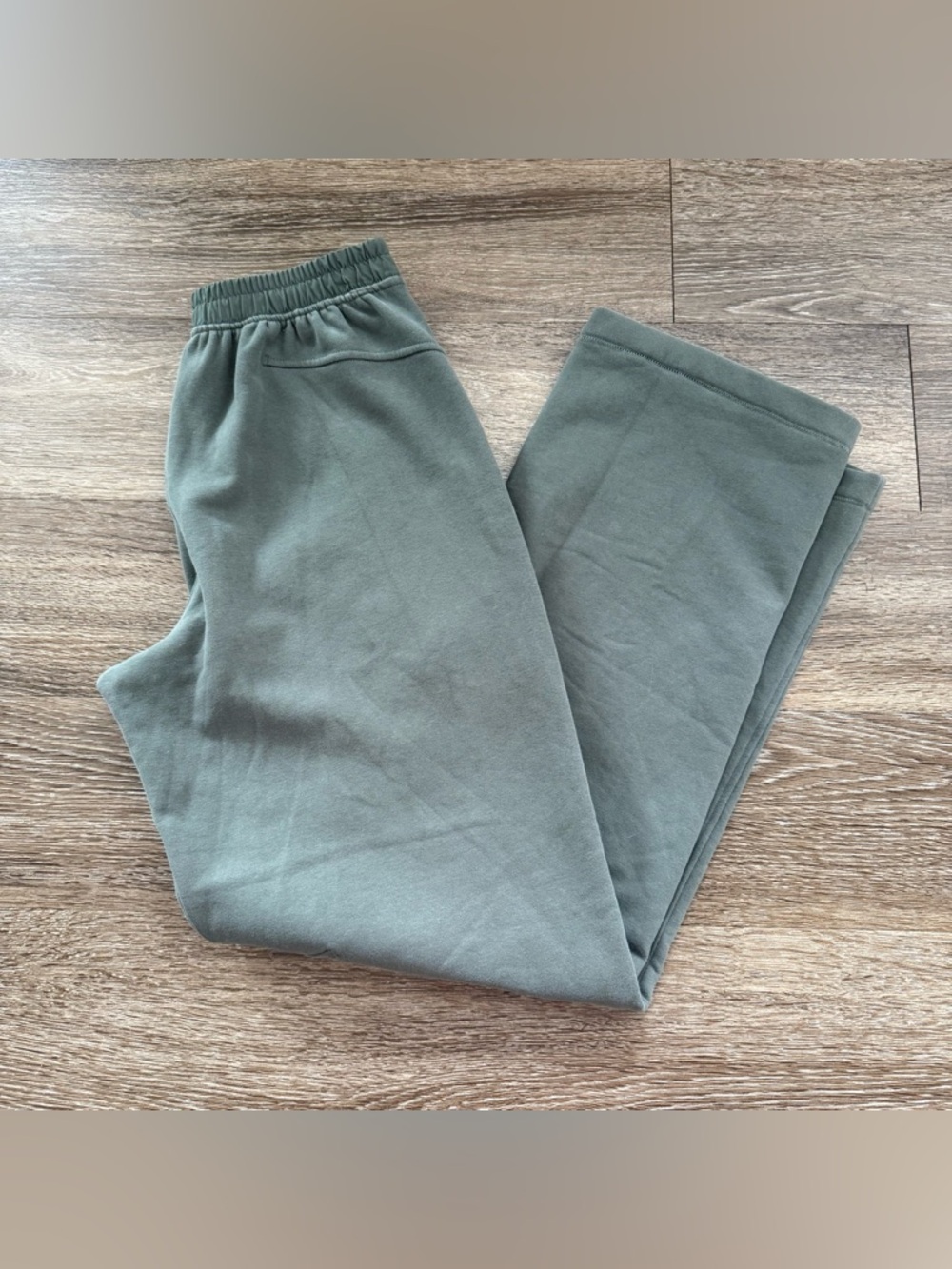 Lululemon Loungeful Straight-Leg High-Rise Full Length Pant Green - Picture 5 of 5